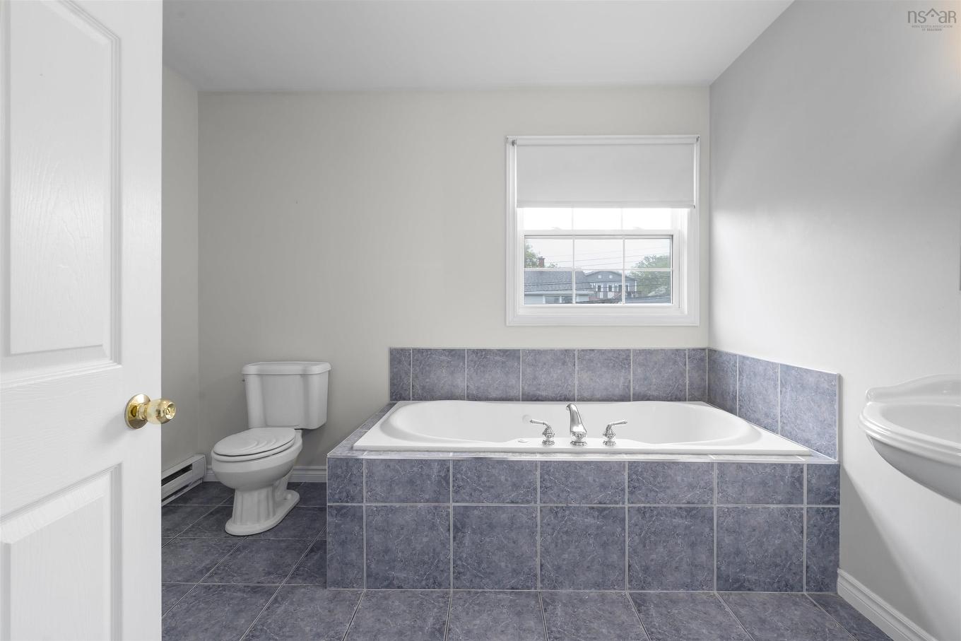 3206 Micmac Street, Halifax, NS - Indoor Photo Showing Bathroom