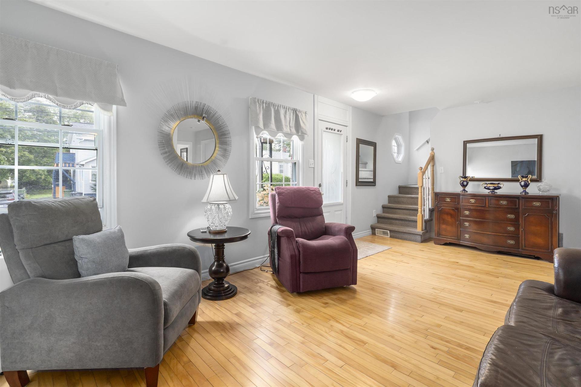 3206 Micmac Street, Halifax, NS - Indoor Photo Showing Living Room