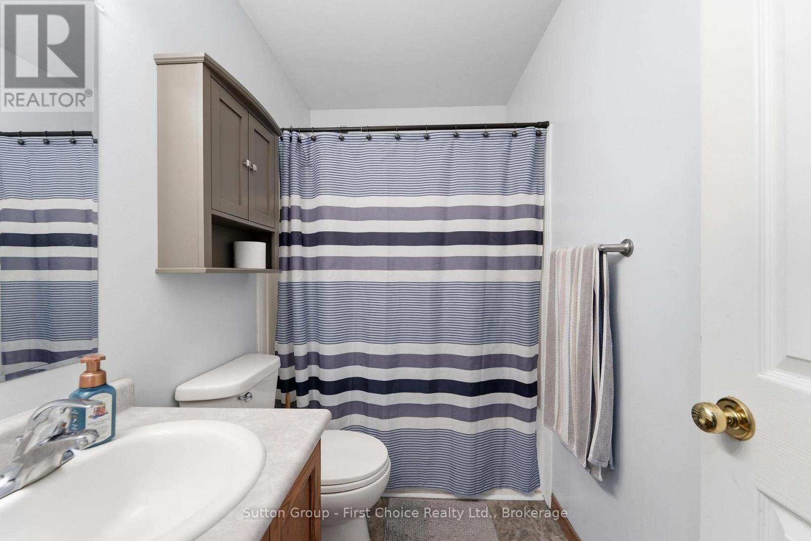 56 Huron Road, West Perth (Mitchell), ON - Indoor Photo Showing Bathroom