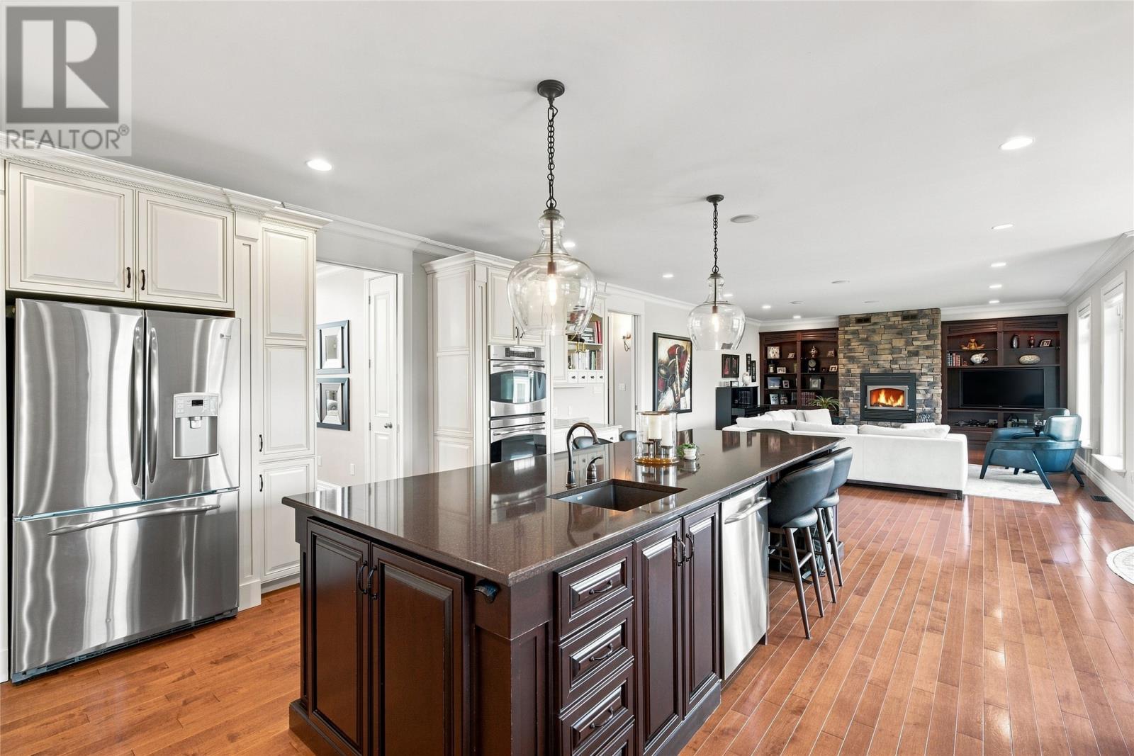 65 Cheyne Drive, St. John'S, NL - Indoor Photo Showing Kitchen With Stainless Steel Kitchen With Upgraded Kitchen