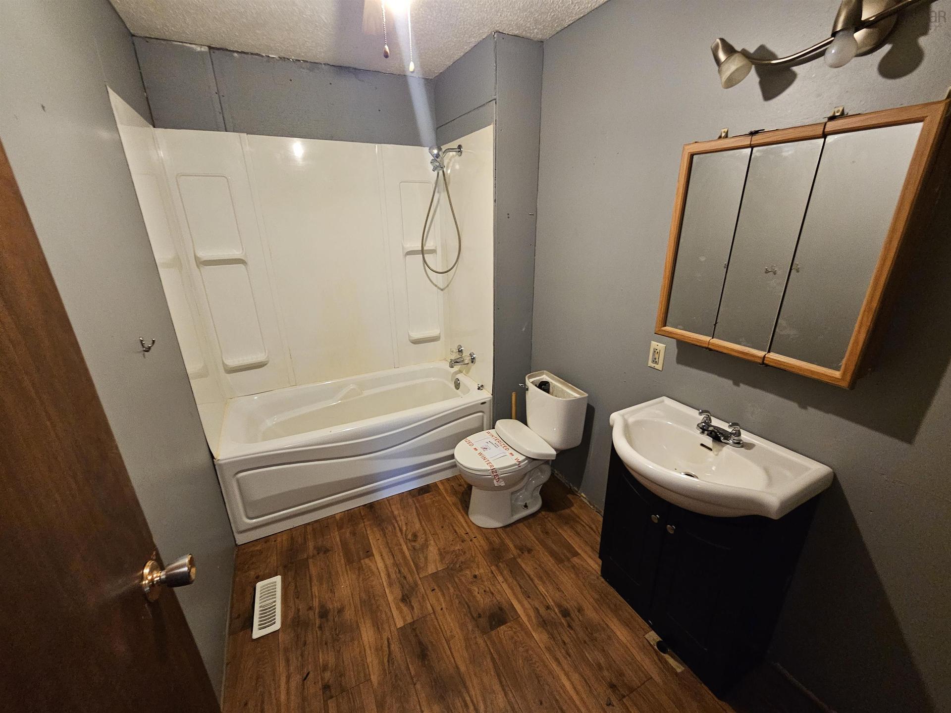 131 Old Halifax Road, Stanley, NS - Indoor Photo Showing Bathroom