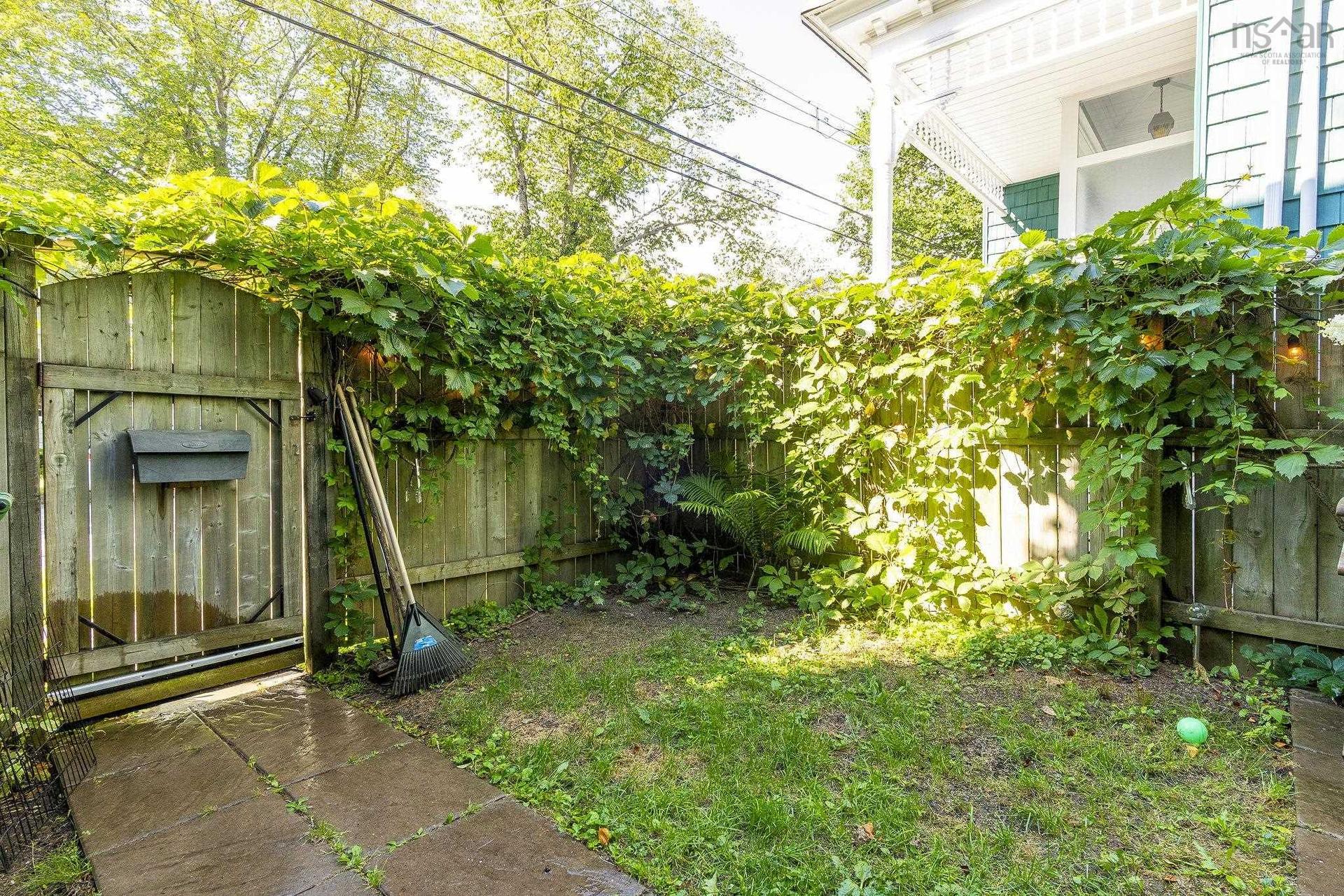 5822 / 5824 Charles Street, Halifax, NS