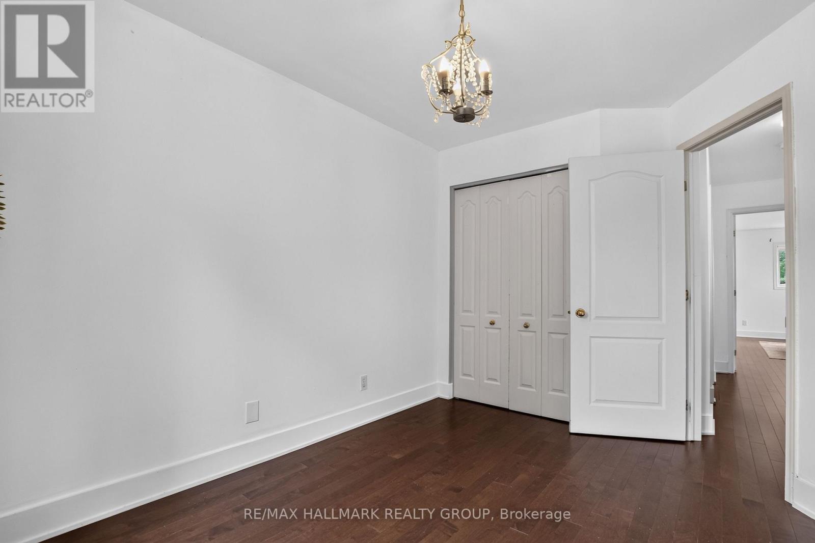 23 Whitegate Crescent, Ottawa, ON - Indoor Photo Showing Other Room