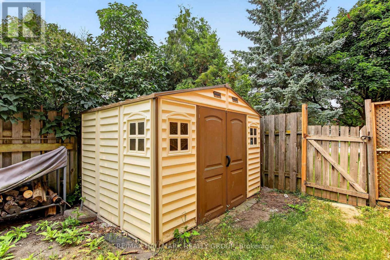 23 Whitegate Crescent, Ottawa, ON - Outdoor