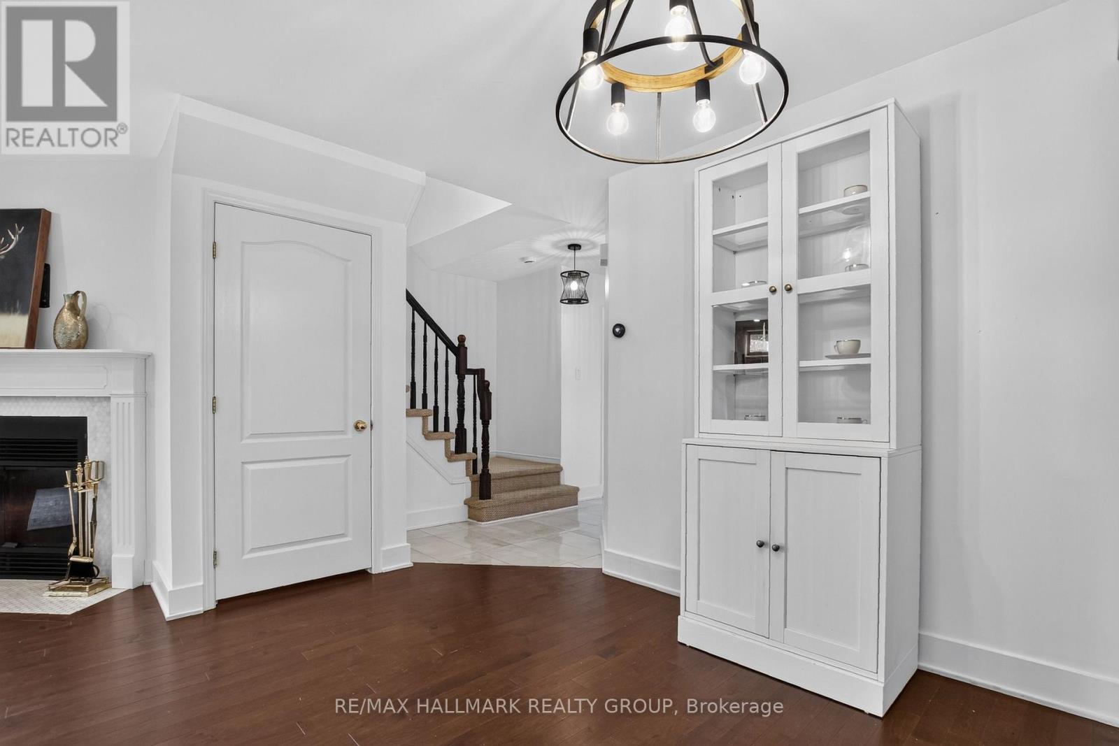 23 Whitegate Crescent, Ottawa, ON - Indoor Photo Showing Other Room