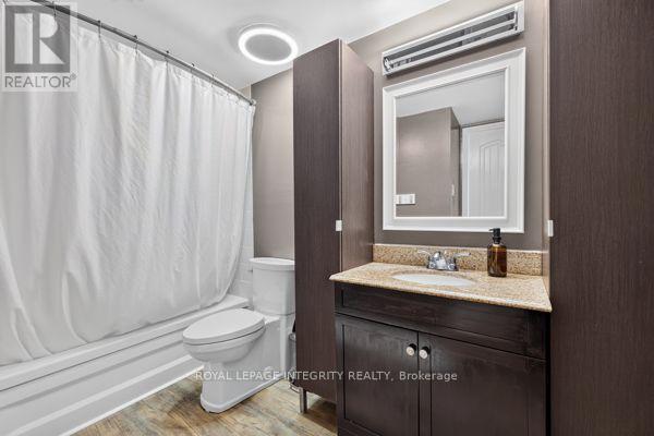 404 - 345 Centrum Boulevard, Ottawa, ON - Indoor Photo Showing Bathroom