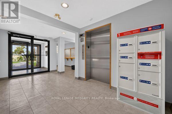 404 - 345 Centrum Boulevard, Ottawa, ON - Indoor Photo Showing Other Room