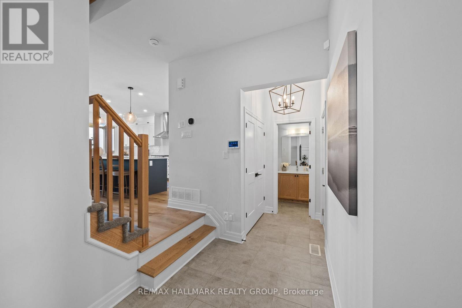 917 Atrium Ridge, Ottawa, ON - Indoor Photo Showing Other Room