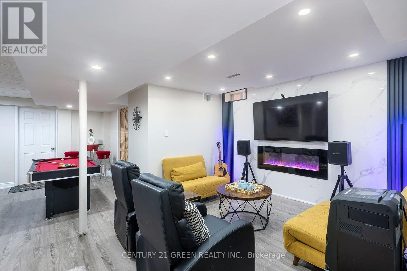 5806 Mersey Street, Mississauga, ON - Indoor