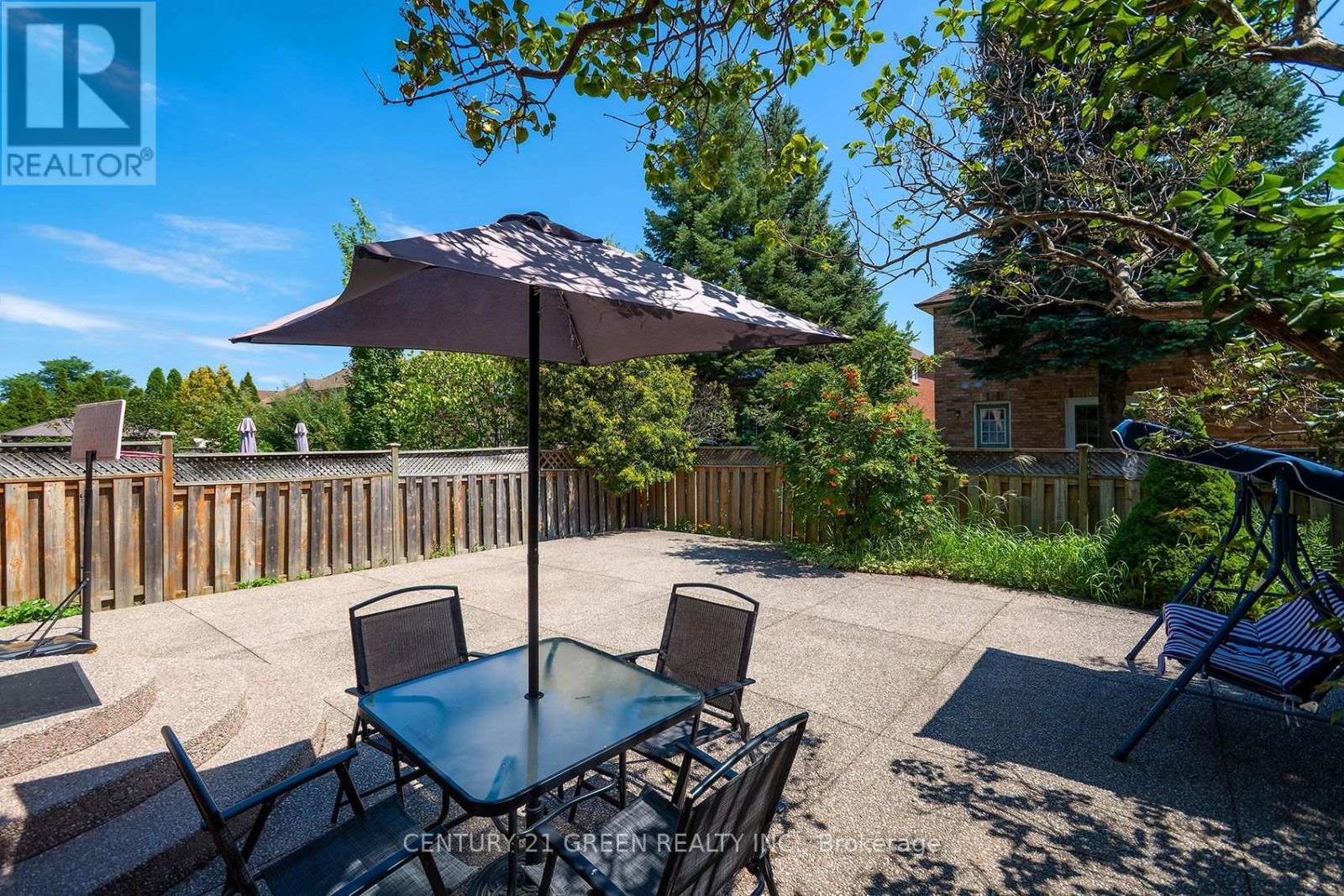 5806 Mersey Street, Mississauga, ON - Outdoor