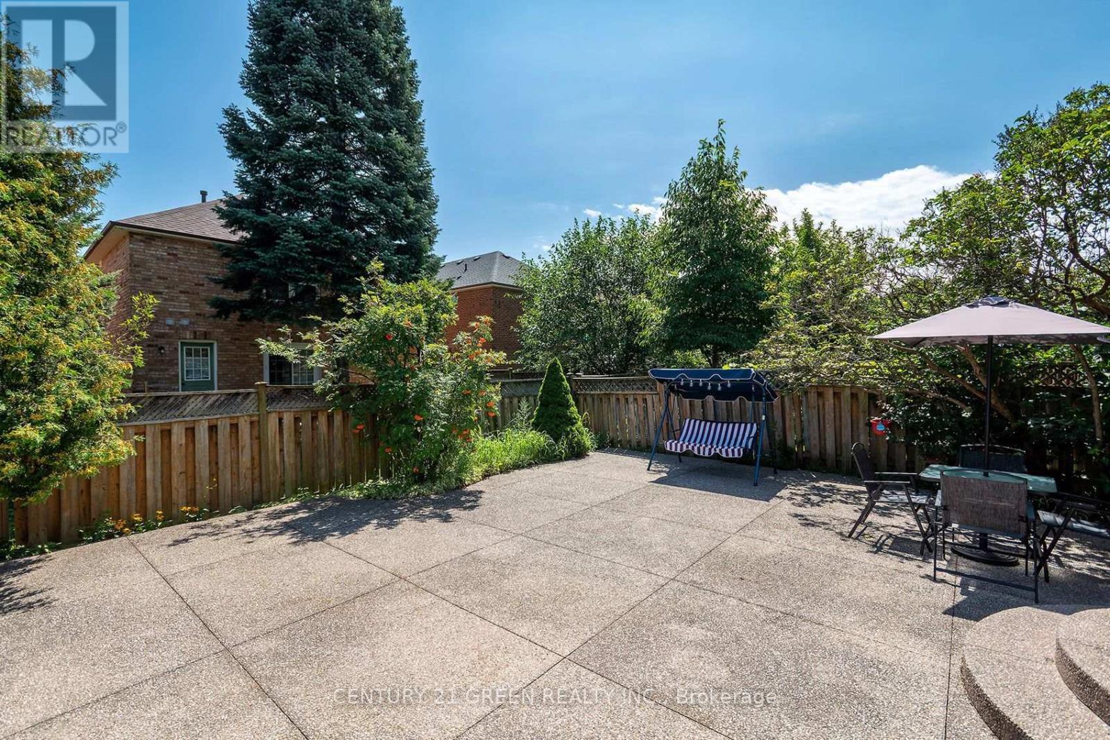 5806 Mersey Street, Mississauga, ON - Outdoor
