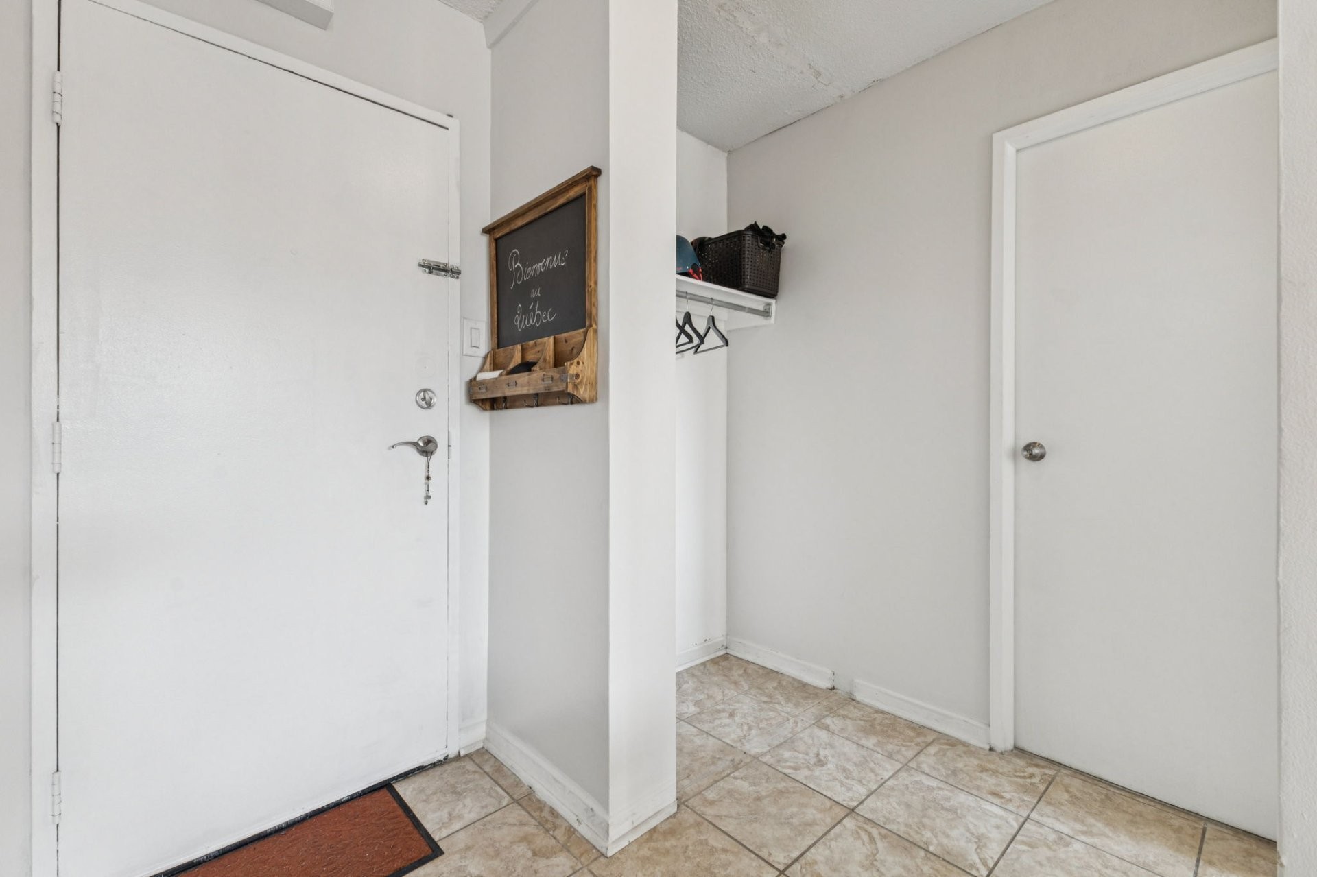 Hall d'entrée/Vestibule - 909-285 Rue Laurier, Gatineau (Hull), QC - Indoor Photo Showing Other Room