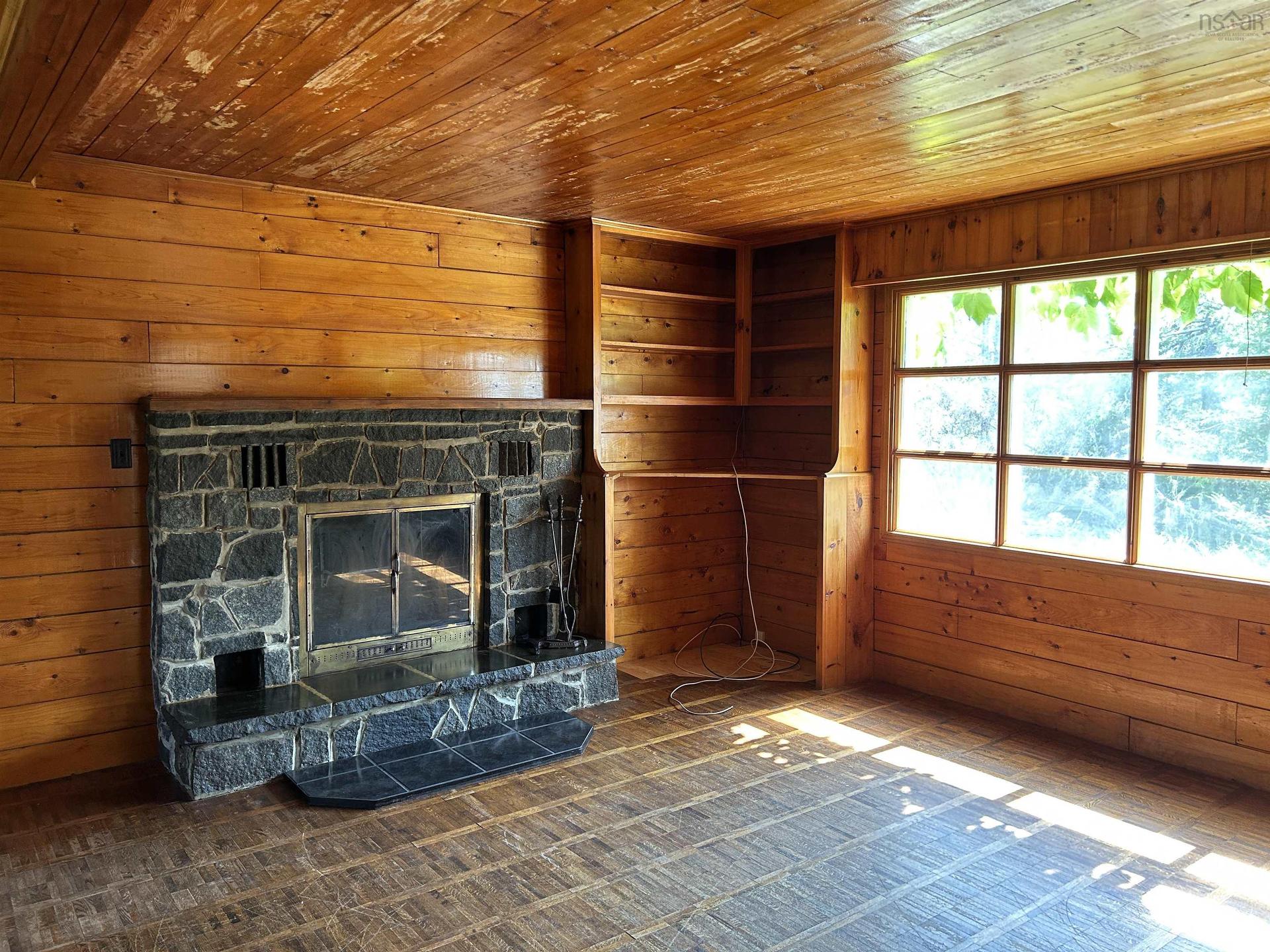 7532 Highwy 3, Upper Woods Harbour, NS - Indoor With Fireplace