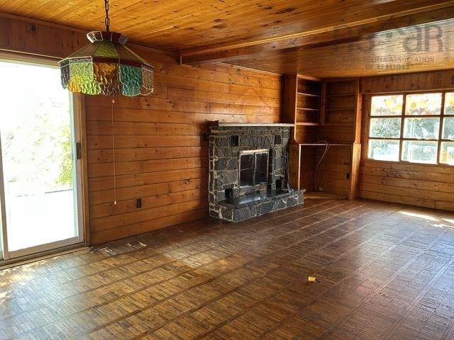 7532 Highwy 3, Upper Woods Harbour, NS - Indoor With Fireplace
