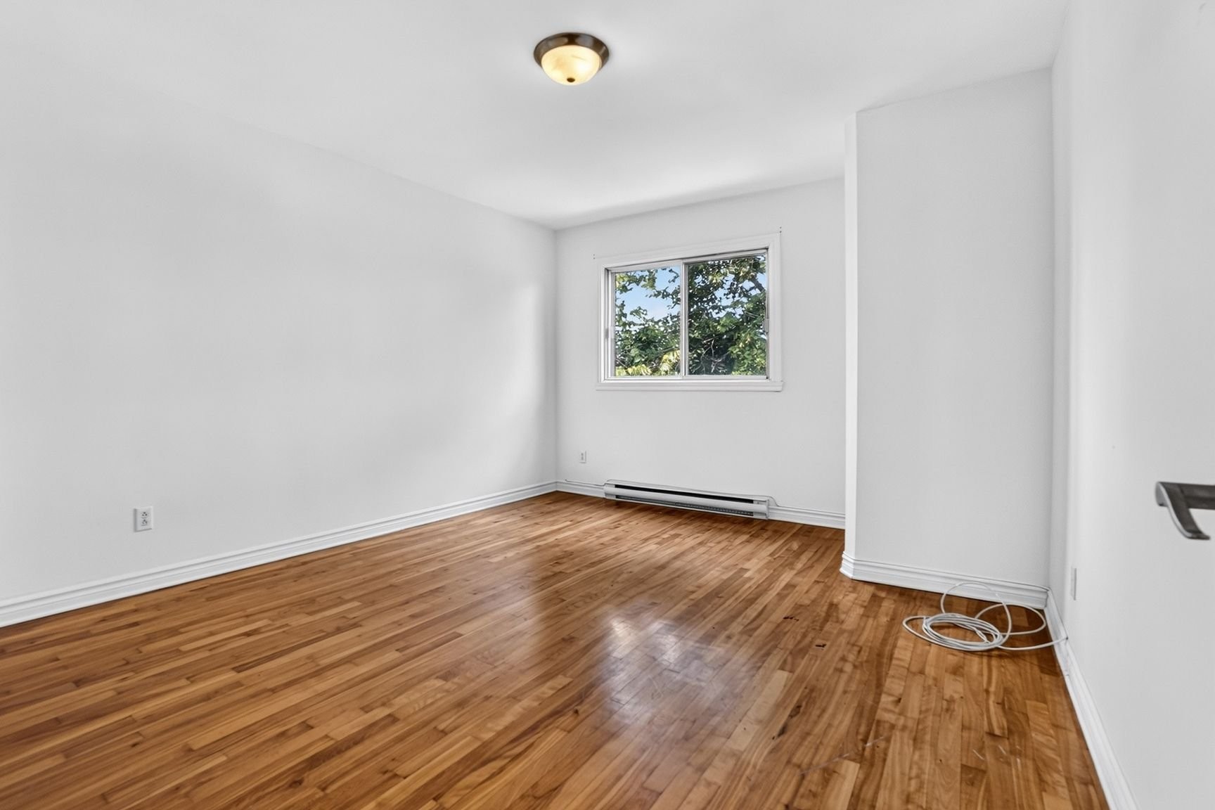 Master Bedroom - 11809 Rue Alexandre-Lacoste, Montréal (Ahuntsic-Cartierville), QC - Indoor Photo Showing Other Room