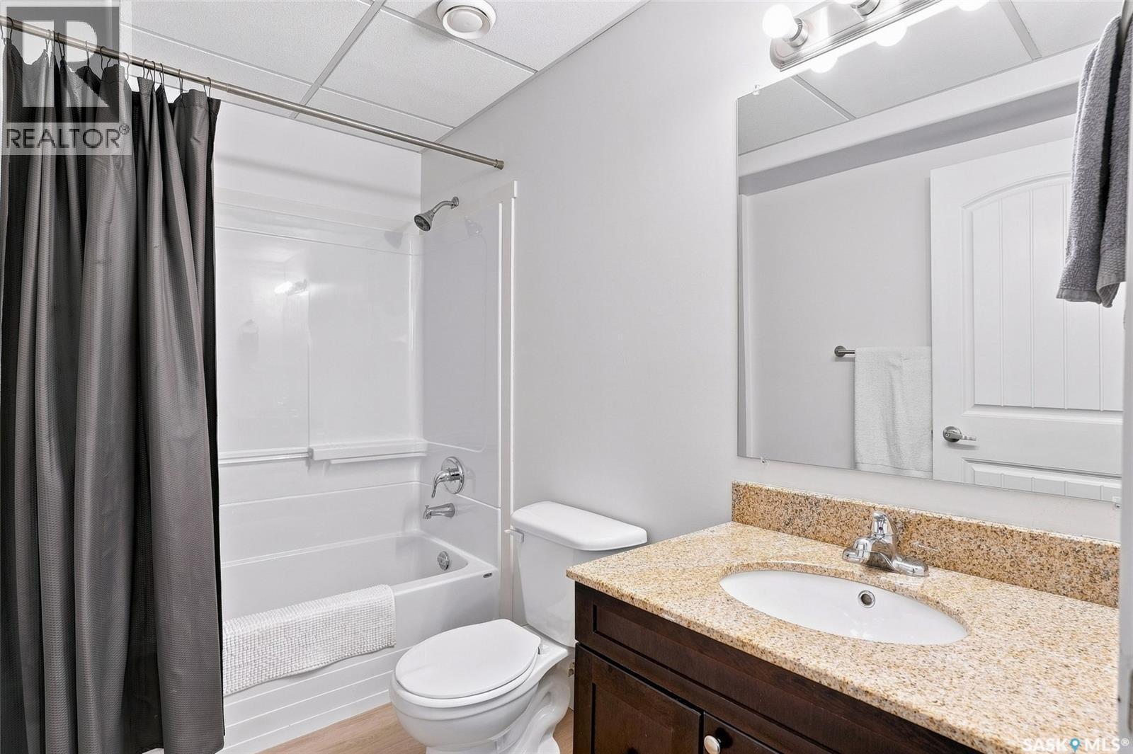 1410 Coy Avenue, Saskatoon, SK - Indoor Photo Showing Bathroom