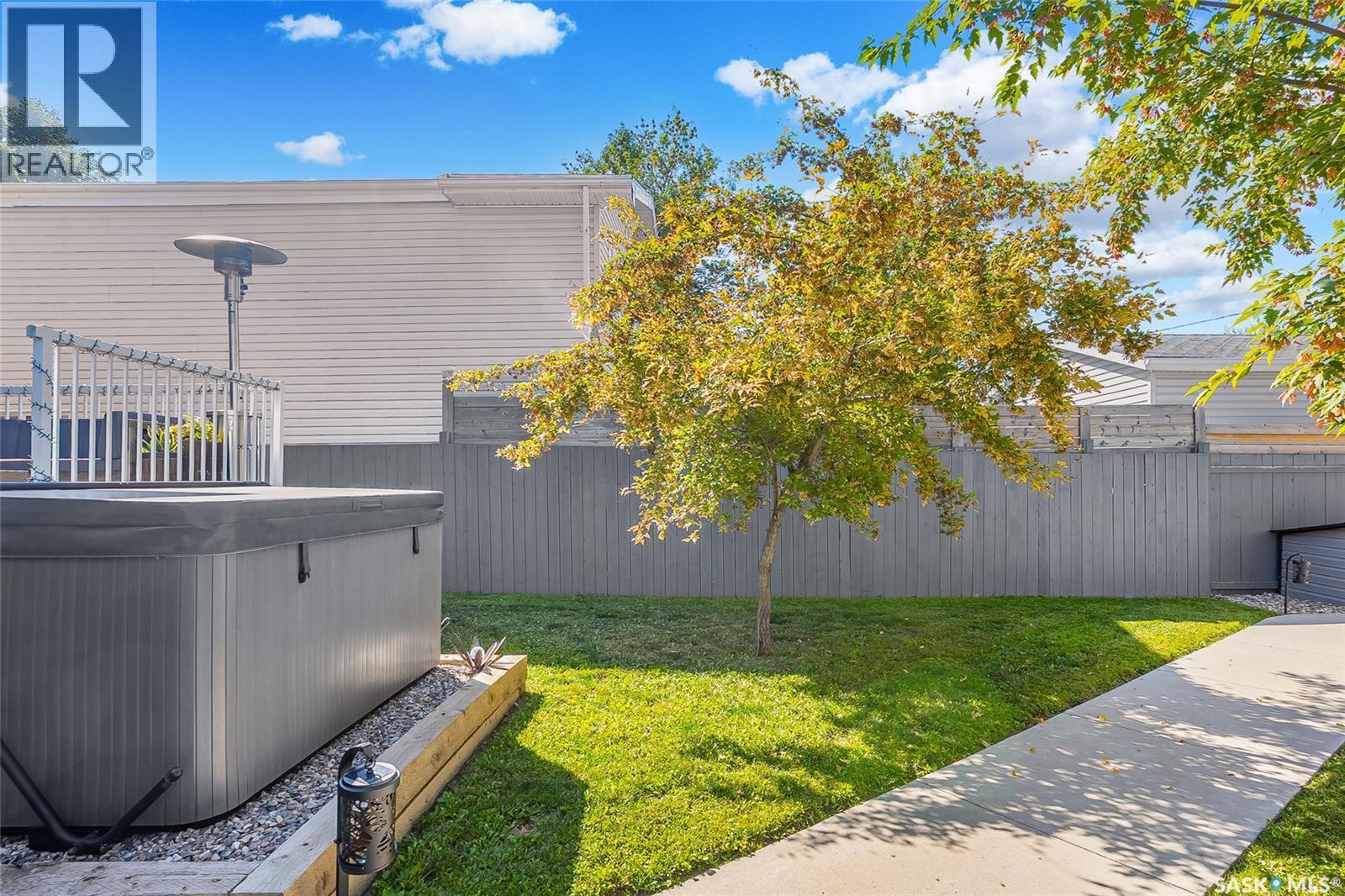 1410 Coy Avenue, Saskatoon, SK - Outdoor With Deck Patio Veranda