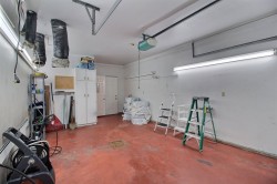 Garage - 