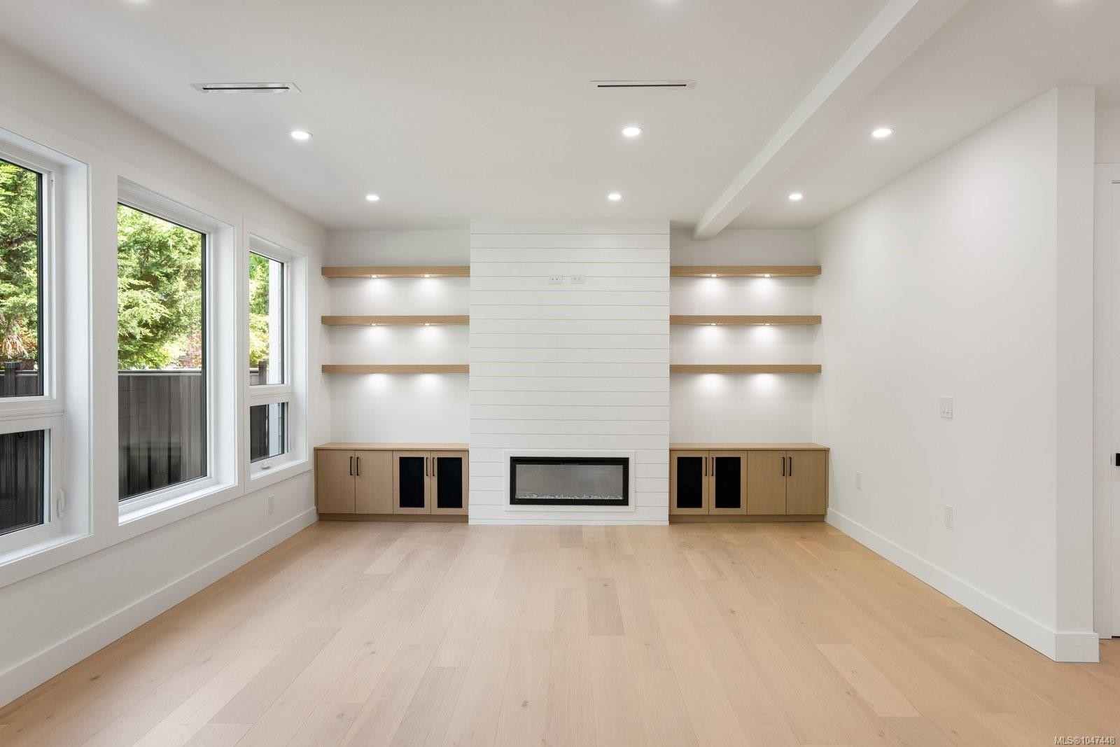 2292 Gail Pl, Sidney, BC - Indoor