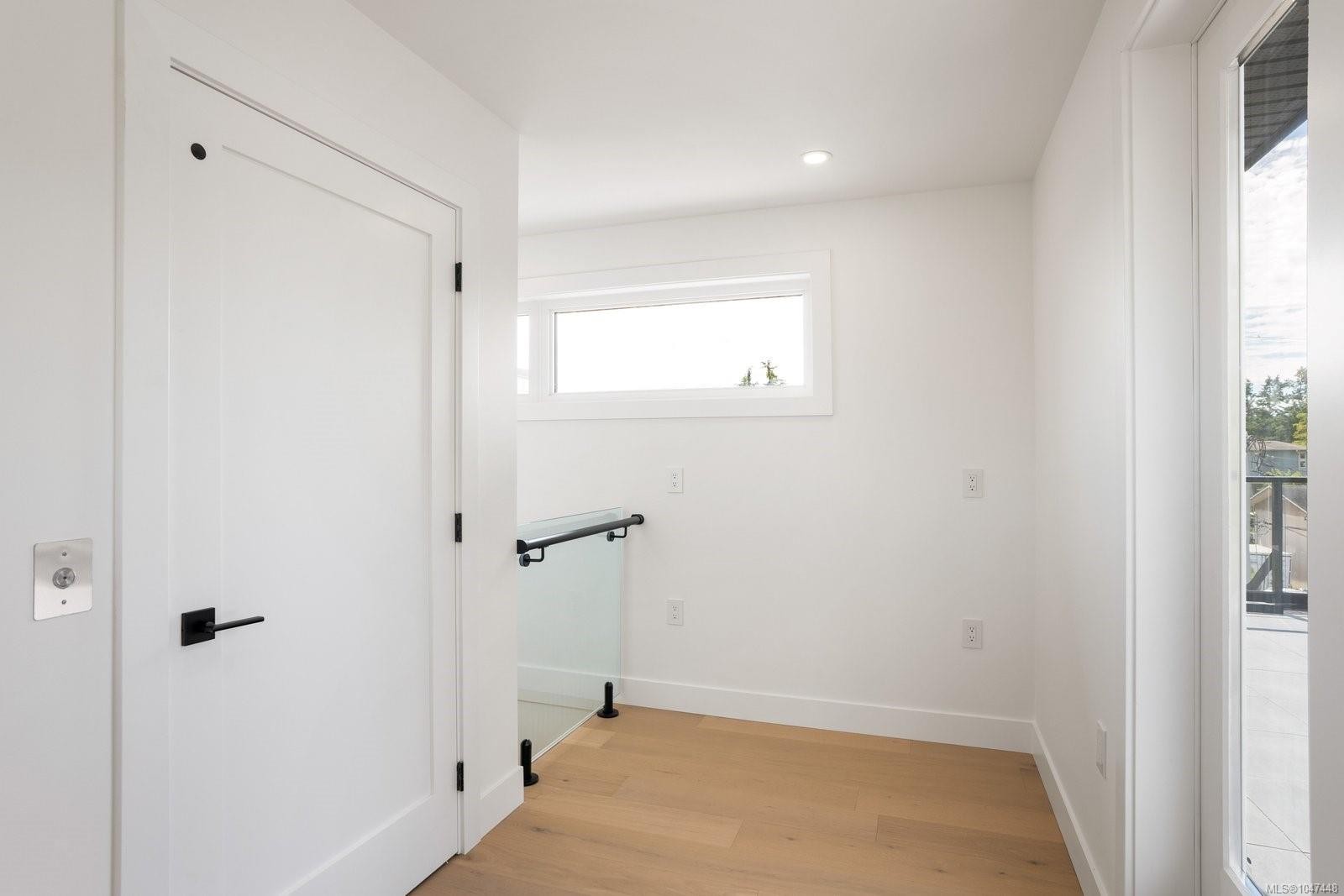 2292 Gail Pl, Sidney, BC - Indoor Photo Showing Other Room