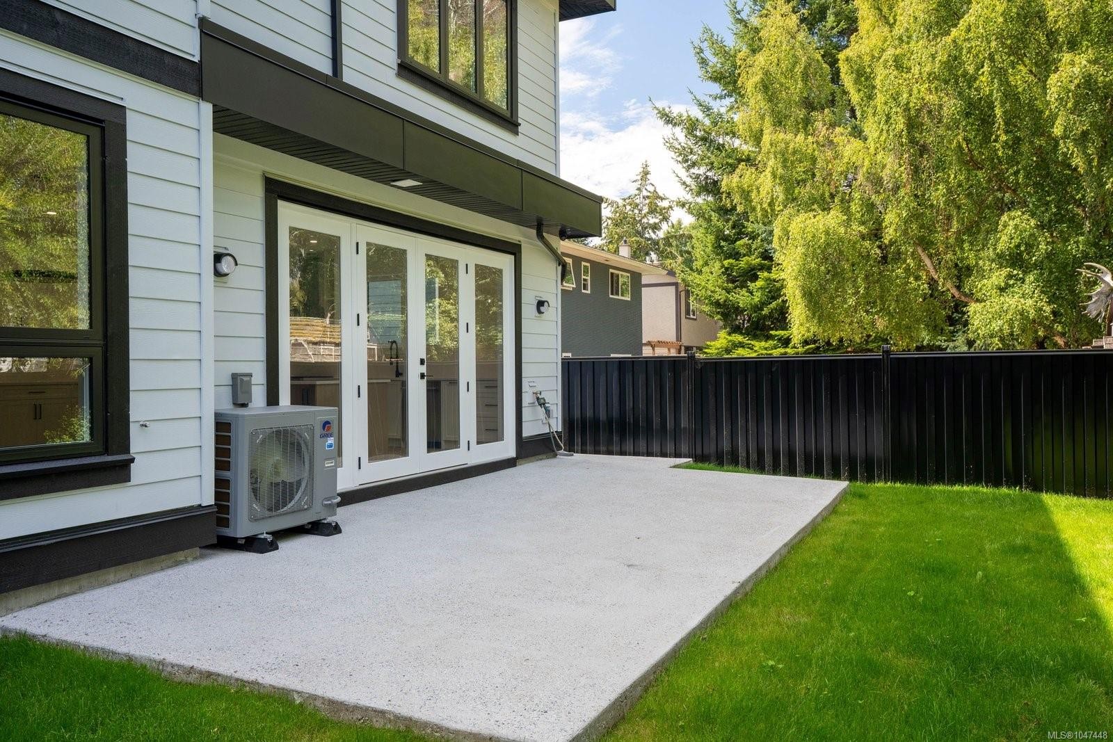 2292 Gail Pl, Sidney, BC - Outdoor With Deck Patio Veranda With Exterior