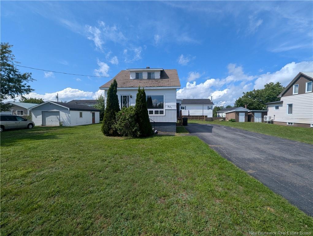841 Helen, Bathurst, NB