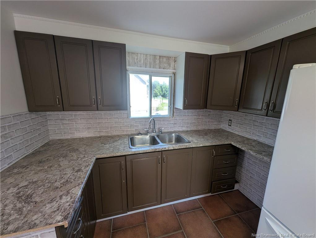 841 Helen, Bathurst, NB