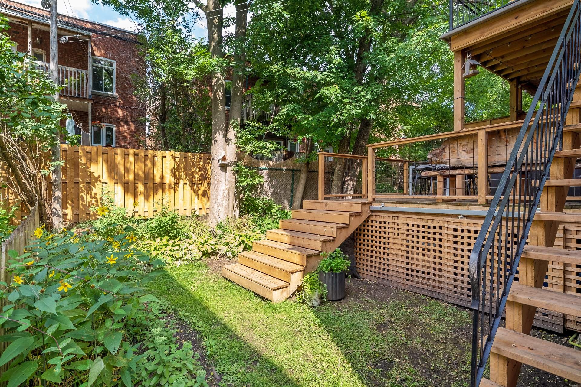 Courtyard - 4451 Av. Wilson, Montréal (Côte-Des-Neiges/Notre-Dame-De-Grâce), QC - Outdoor With Deck Patio Veranda