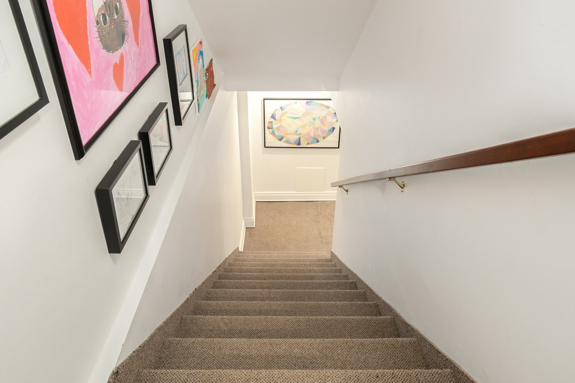 Basement - 4451 Av. Wilson, Montréal (Côte-Des-Neiges/Notre-Dame-De-Grâce), QC - Indoor Photo Showing Other Room