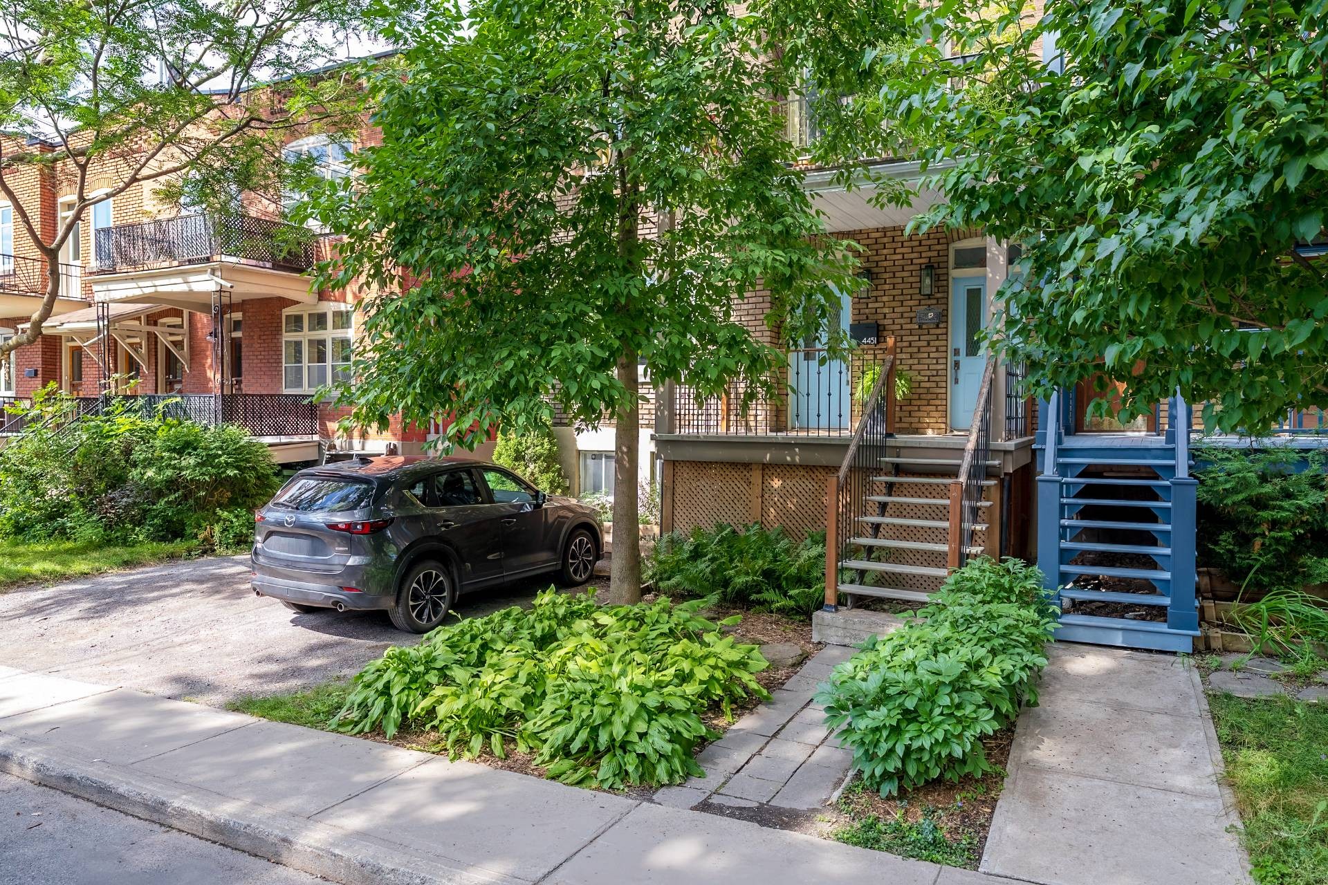 Front of Structure - 4451 Av. Wilson, Montréal (Côte-Des-Neiges/Notre-Dame-De-Grâce), QC - Outdoor With Deck Patio Veranda