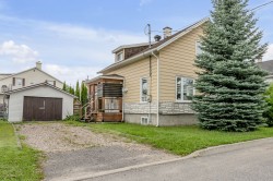 68 Rue Ste-Marie Beaupré, QC G0A 1E0