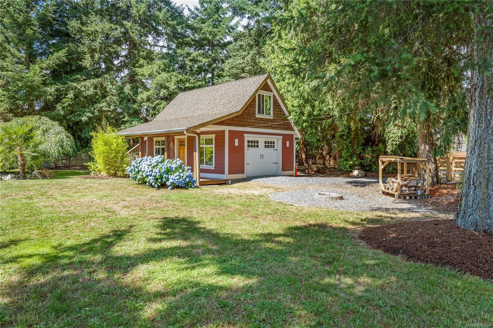 2071 Saras Way, Nanaimo, BC