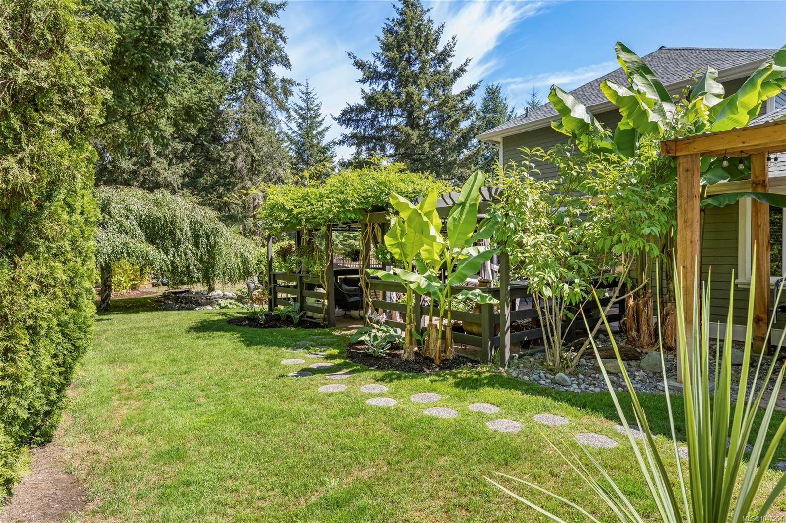 2071 Saras Way, Nanaimo, BC