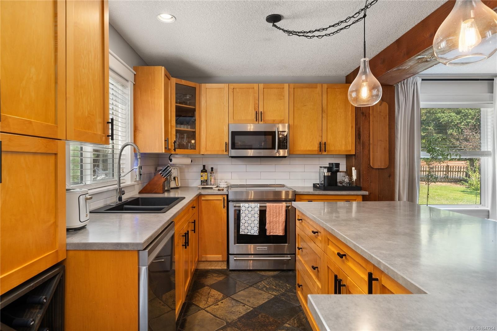 2071 Saras Way, Nanaimo, BC