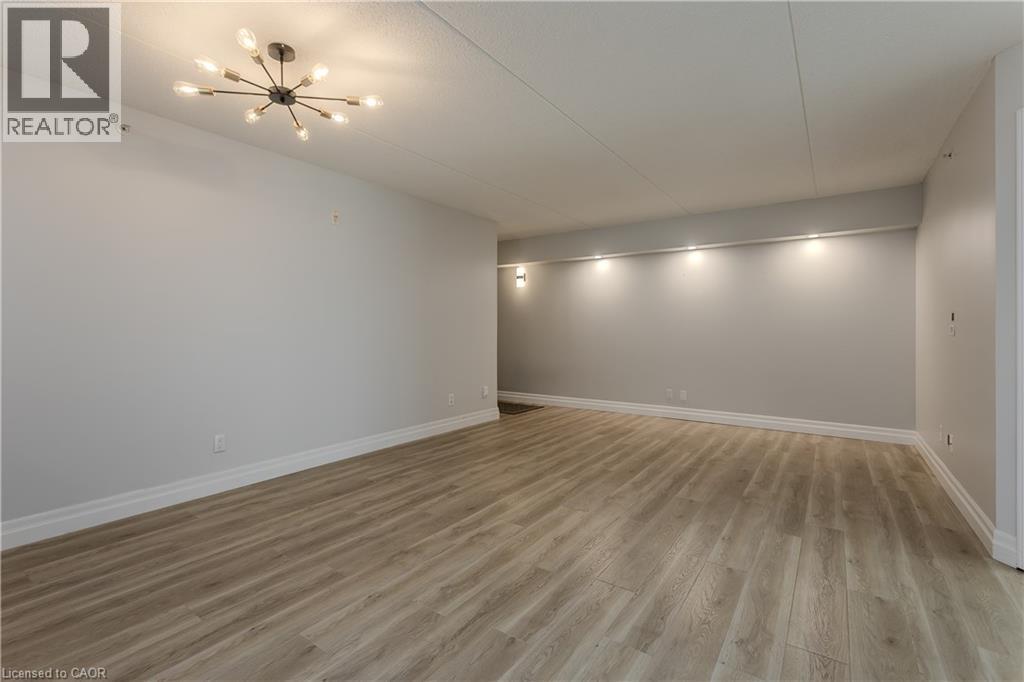 2035 Appleby Line Unit# 101, Burlington, ON - Indoor Photo Showing Other Room