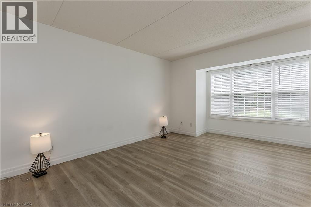 2035 Appleby Line Unit# 101, Burlington, ON - Indoor Photo Showing Other Room