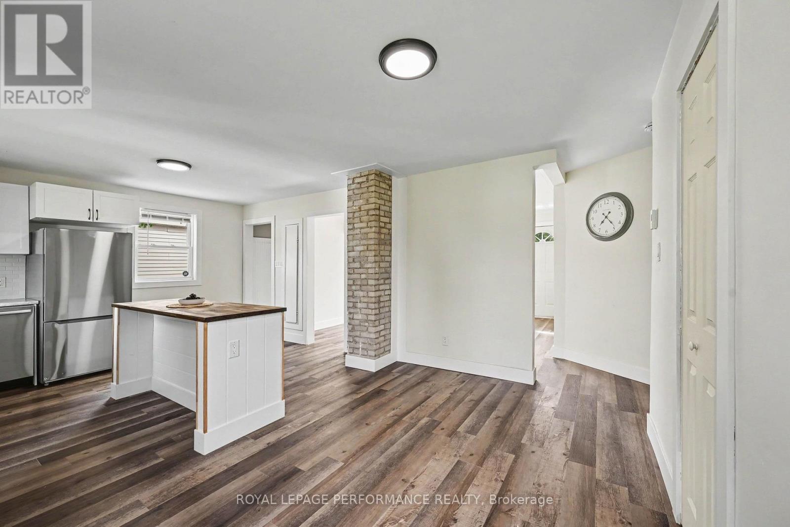 1008 Second Street E, Cornwall, ON - Indoor Photo Showing Kitchen