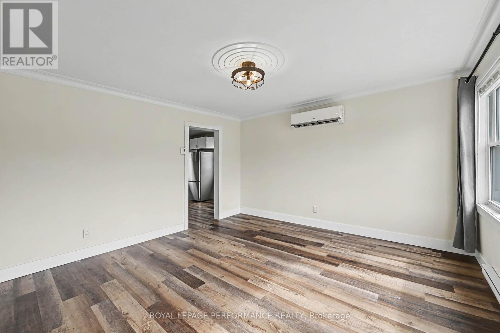 1008 Second Street E, Cornwall, ON - Indoor Photo Showing Other Room