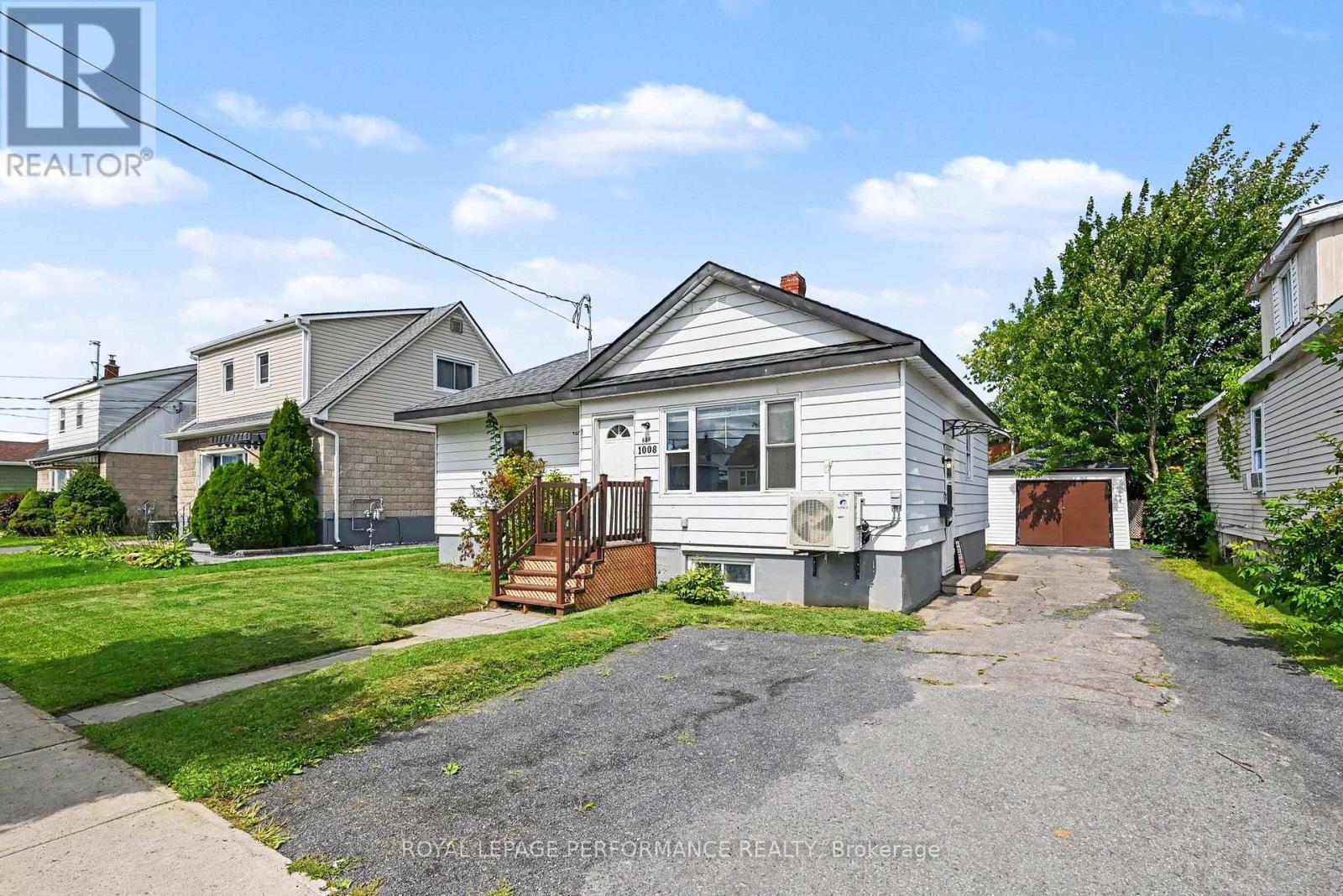 1008 Second Street E, Cornwall, ON - Outdoor