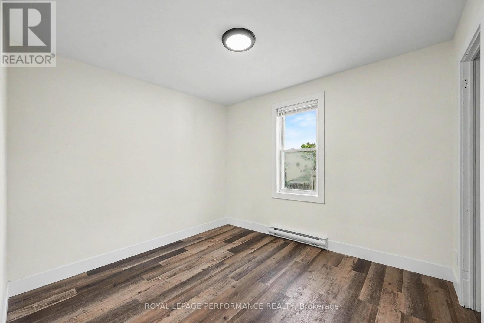 1008 Second Street E, Cornwall, ON - Indoor Photo Showing Other Room