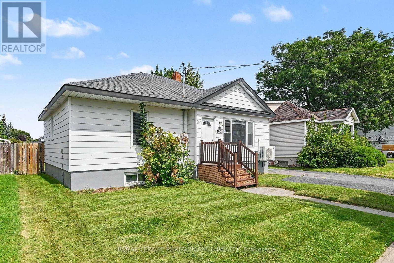 1008 Second Street E, Cornwall, ON - Outdoor