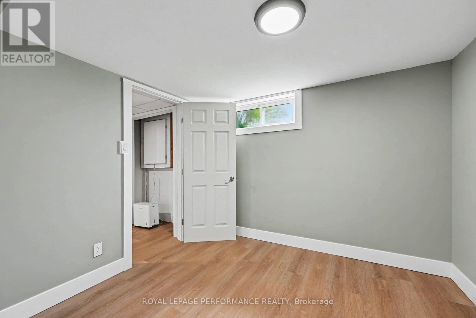 1008 Second Street E, Cornwall, ON - Indoor Photo Showing Other Room