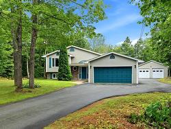 47 Stone Mount Drive Lower Sackville, NS B4C 4A2