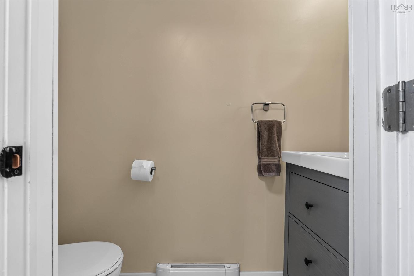 814 8 Blomidon Terrace, Wolfville, NS - Indoor Photo Showing Bathroom