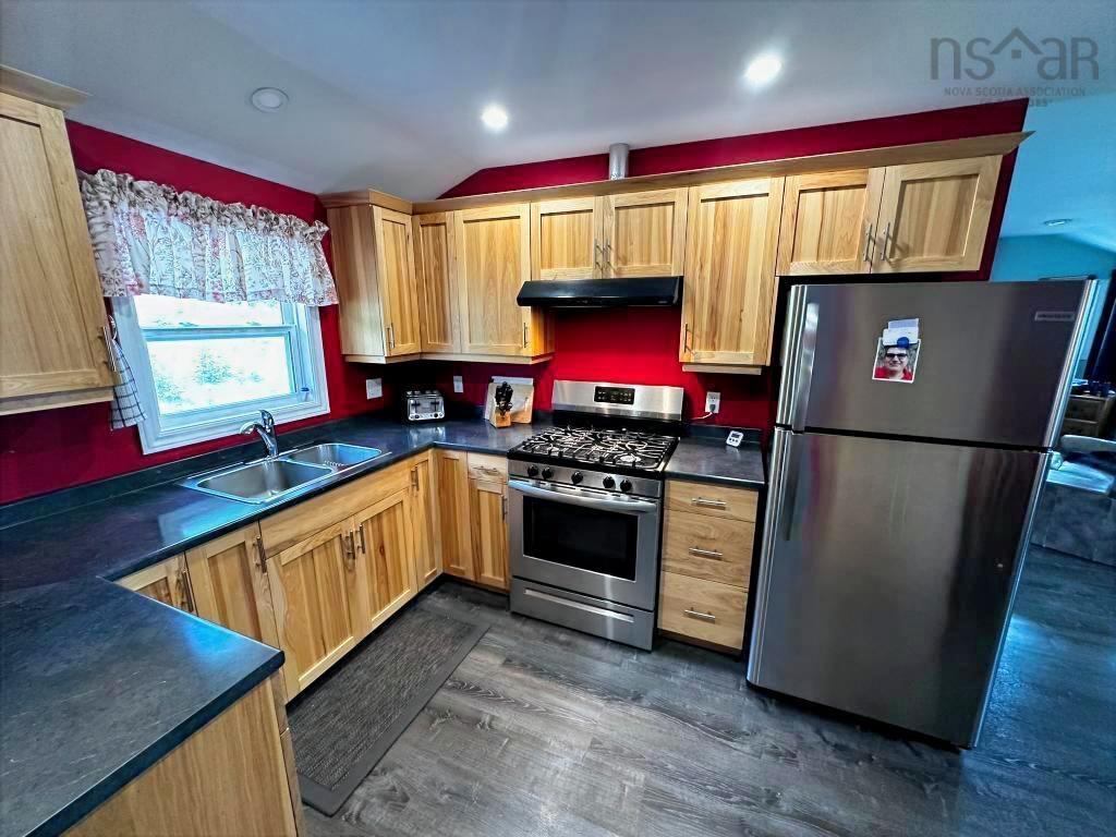 1079 Cape Split Road, Scots Bay, NS - Indoor Photo Showing Kitchen With Double Sink