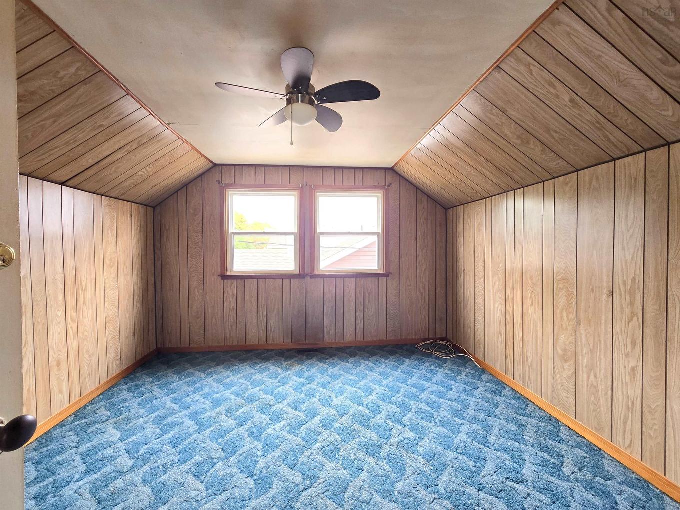 32 Poplar Street, Amherst, NS - Indoor Photo Showing Other Room