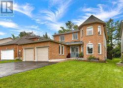 16 FRONTIER AVENUE Orillia, ON L3V 7S8