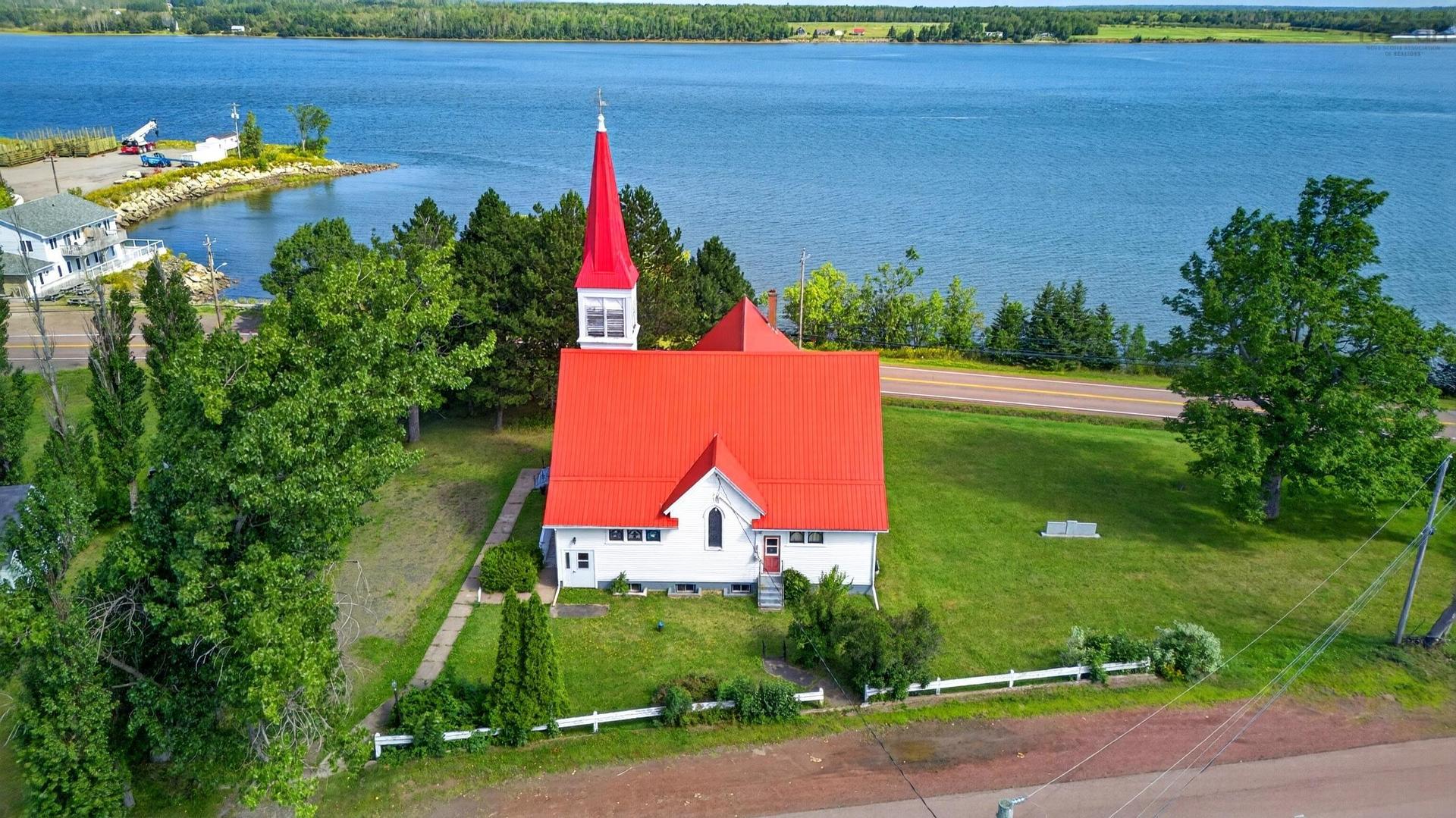 13968 Highway 6, Wallace, NS