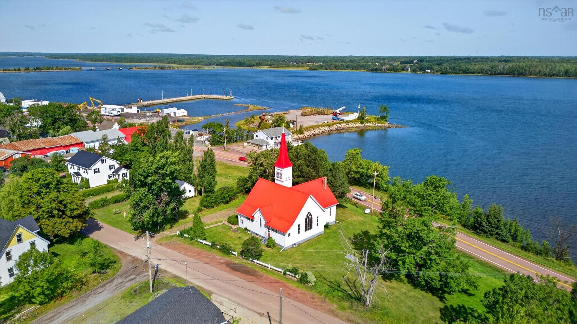13968 Highway 6, Wallace, NS