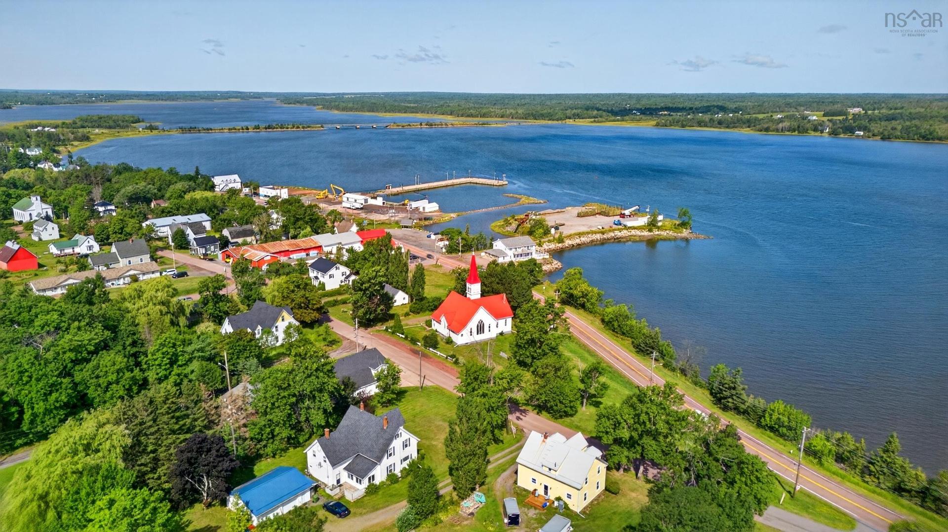 13968 Highway 6, Wallace, NS
